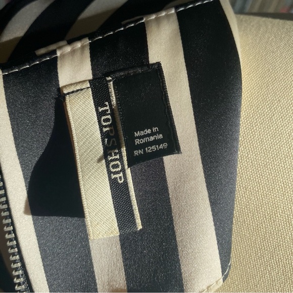 EUC TOPSHOP Black and White Striped Mini Dress size 6US - Picture 6 of 7